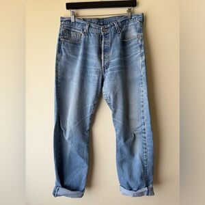 Vintage Levi’s 100% cotton rigid denim long inseam straight leg gender neutral